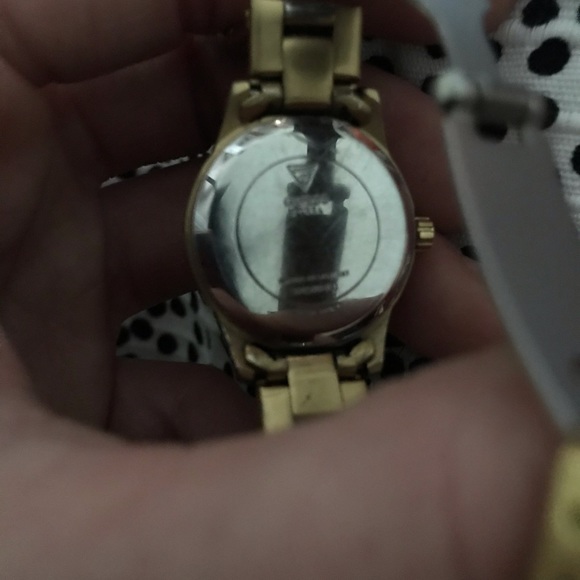 Authentic guess watch - Picture 3 of 3